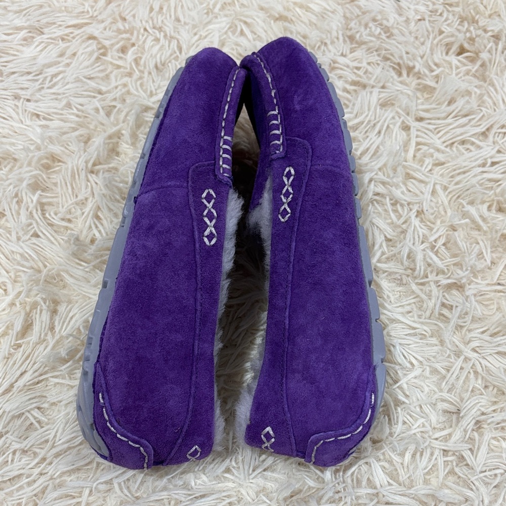 NWT UGG Purple Suede Moccasins - Picture 7 of 9